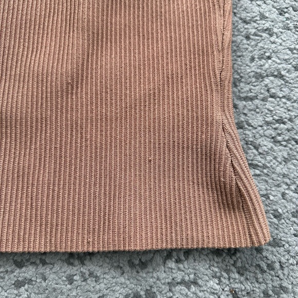 Aritzia  Babaton sculpt knit tube top - Picture 4 of 6
